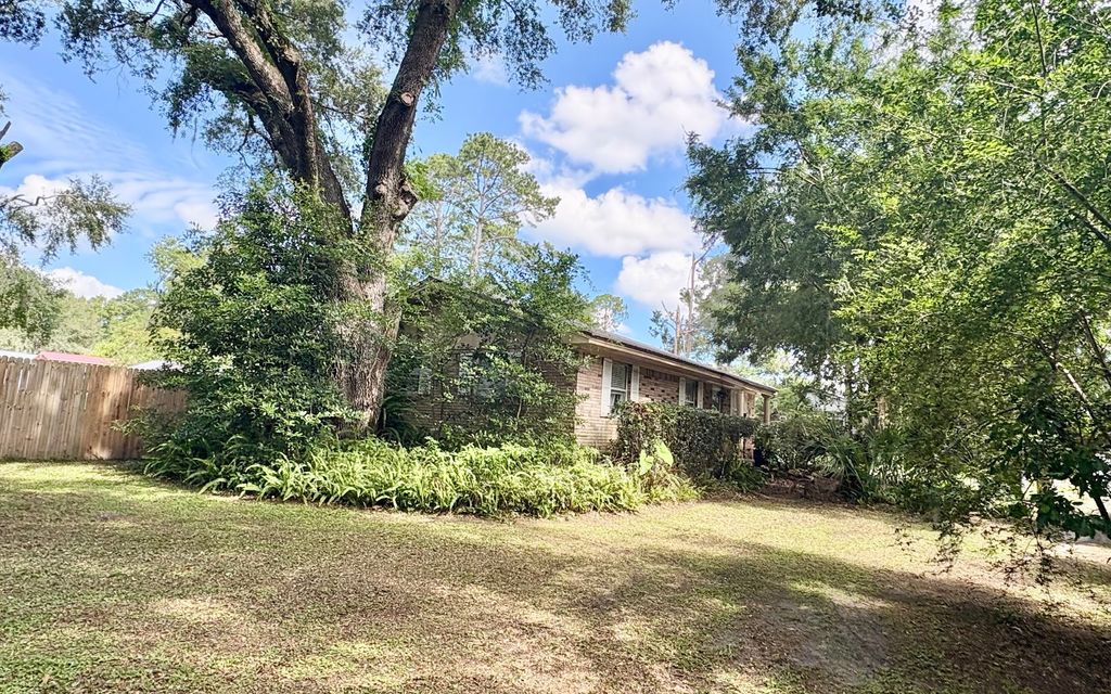 Photo of 840 NW Turner Avenue, Lake City, FL 32055 (MLS # 129536)