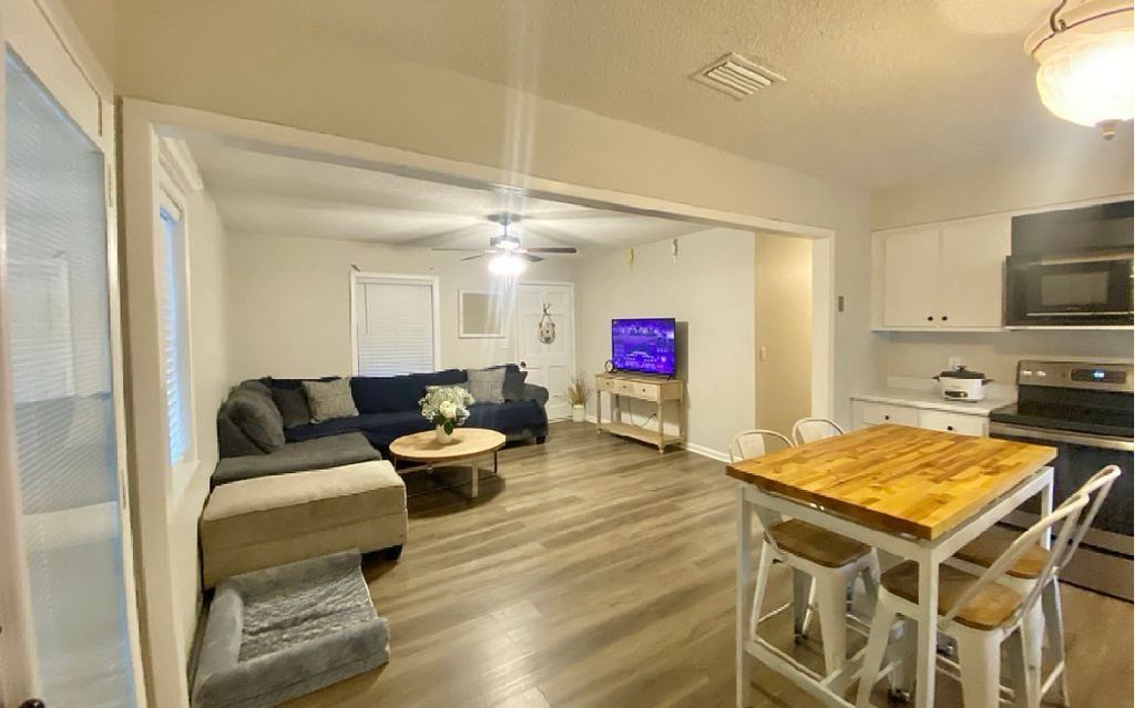 Photo of 840 NW Turner Avenue, Lake City, FL 32055 (MLS # 129536)