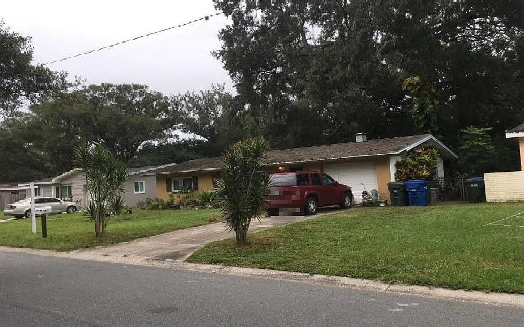 Photo of 2918 Huntington Dr, Other, FL 33771 (MLS # 130876)