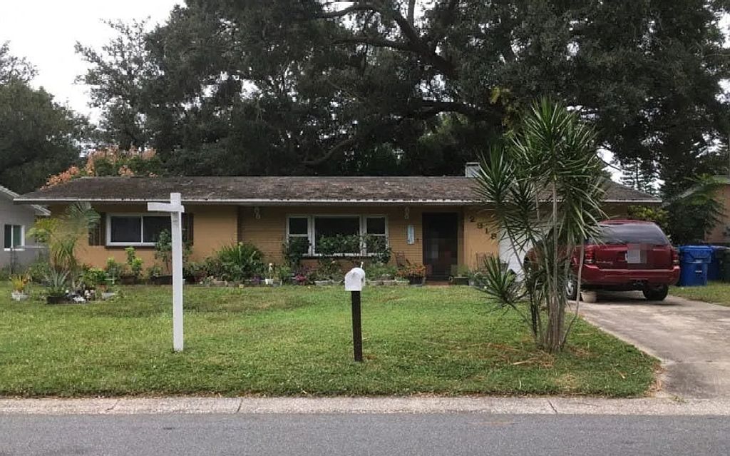 Photo of 2918 Huntington Dr, Other, FL 33771 (MLS # 130876)