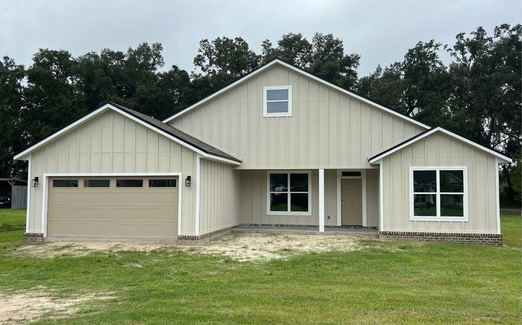 Photo of 623 SW Chesterfield Circle, Lake City, FL 32024 (MLS # 126439)