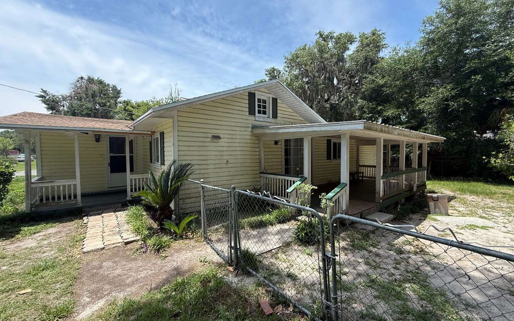 Photo of 234 SE James Ave, Lake City, FL 32025 (MLS # 128889)