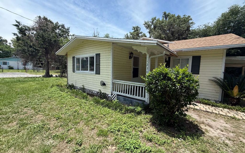 Photo of 234 SE James Ave, Lake City, FL 32025 (MLS # 128889)
