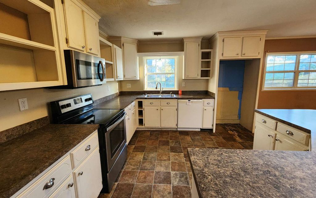 Photo of 263 NW Crawford St, Mayo, FL 32066 (MLS # 128911)