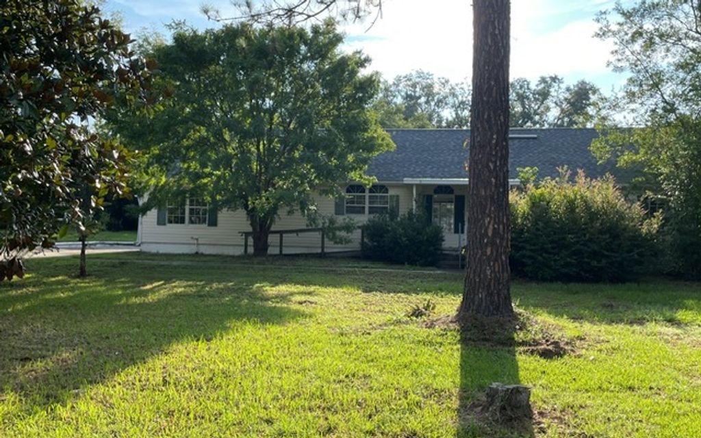 Photo of 129 SW Friendship Way, Lake City, FL 32024 (MLS # 128205)