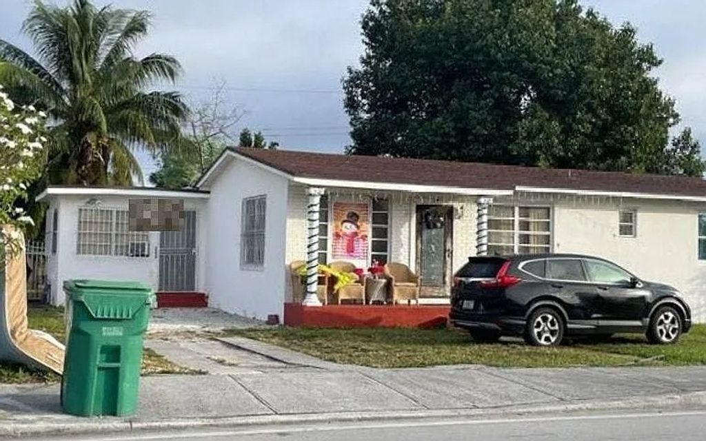 Photo of 3231 NW 151st St, Other, FL 33054 (MLS # 129966)