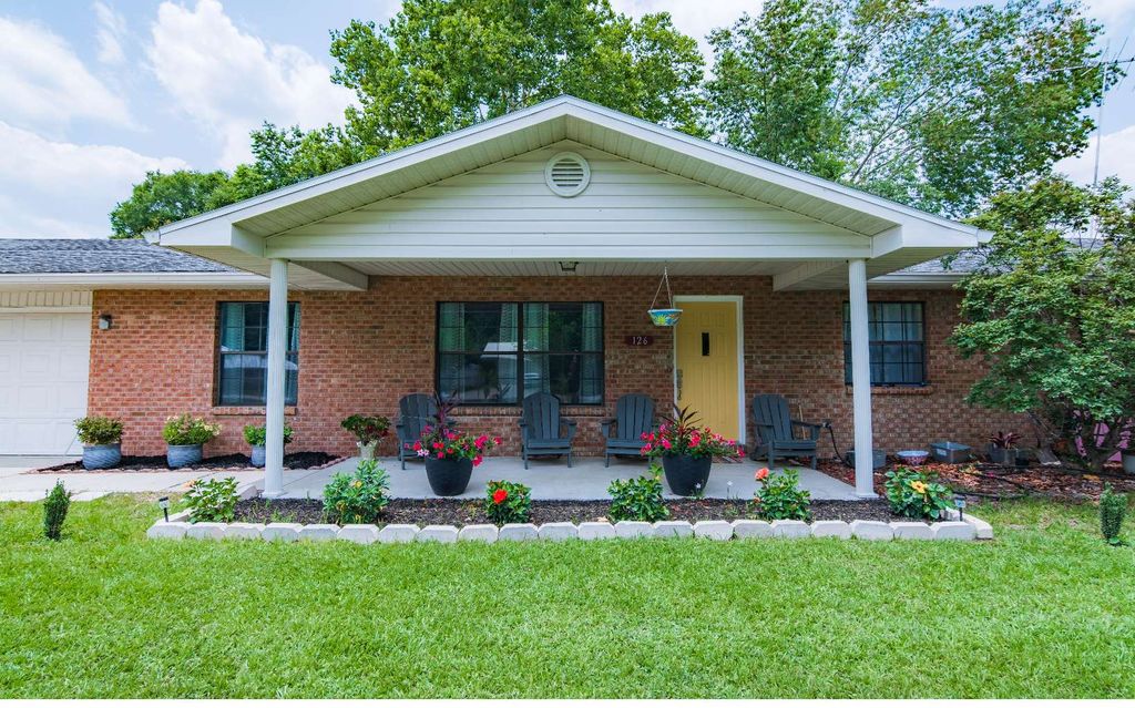 Photo of 126 SW Mockingbird Way, Lake City, FL 32024 (MLS # 127343)