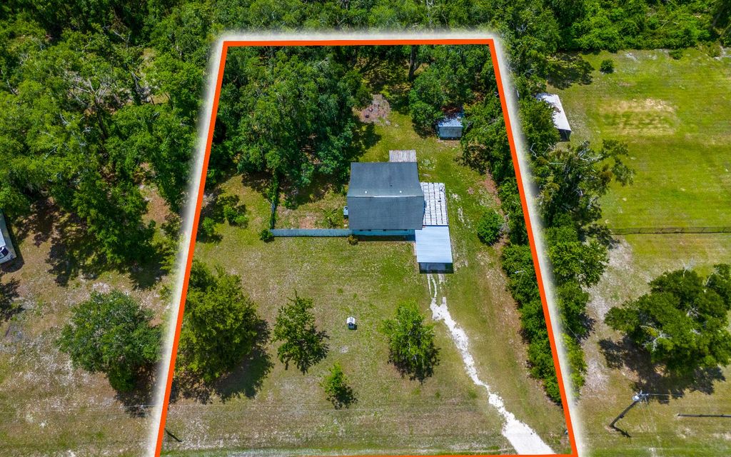 Photo of 9972 108th Trail, Live Oak, FL 32060 (MLS # 127496)