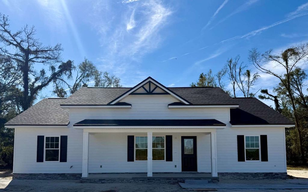 Photo of 13724 104th Street, Live Oak, FL 32060 (MLS # 129914)