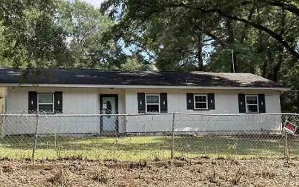 Photo of 420 Deerfoot Lane, Other, FL 32533 (MLS # 133230)