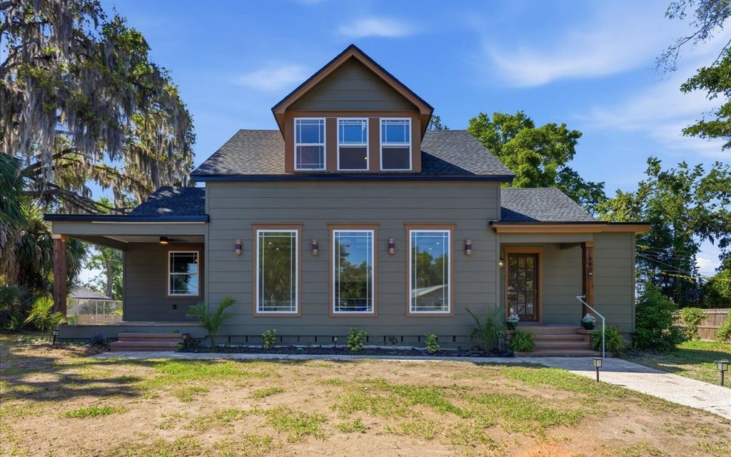 Photo of 490 NW Madison St, Lake City, FL 32055 (MLS # 131120)