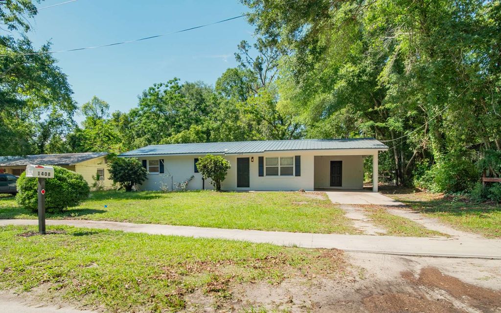 Photo of 1408 6th Street SW, Live Oak, FL 32060 (MLS # 130787)