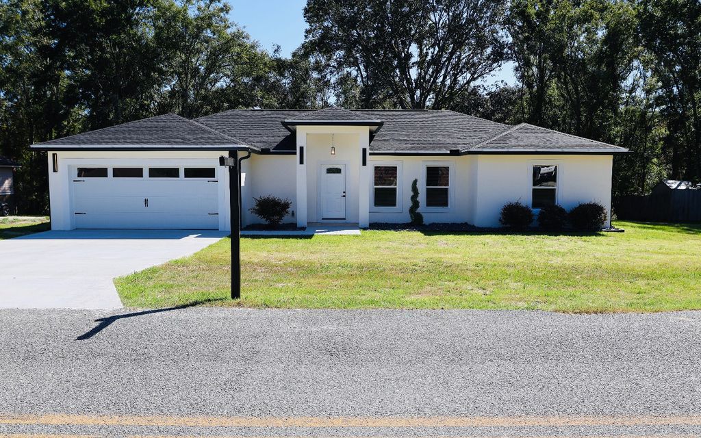 Photo of 188 SW Birch Gln, Lake City, FL 32024 (MLS # 128875)