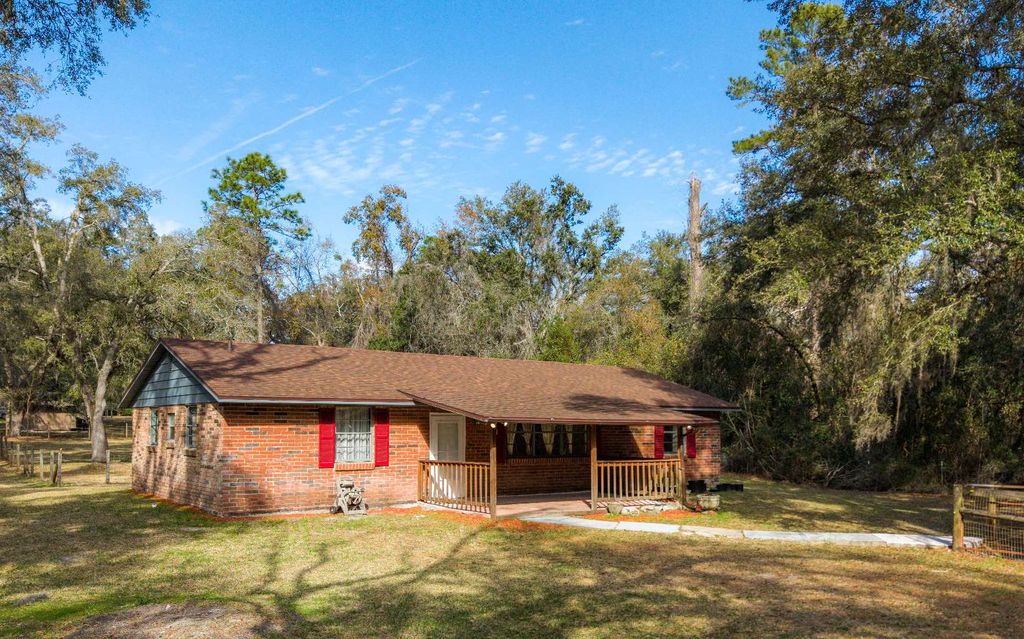 Photo of 11343 122nd Trail, Live Oak, FL 32060 (MLS # 130095)