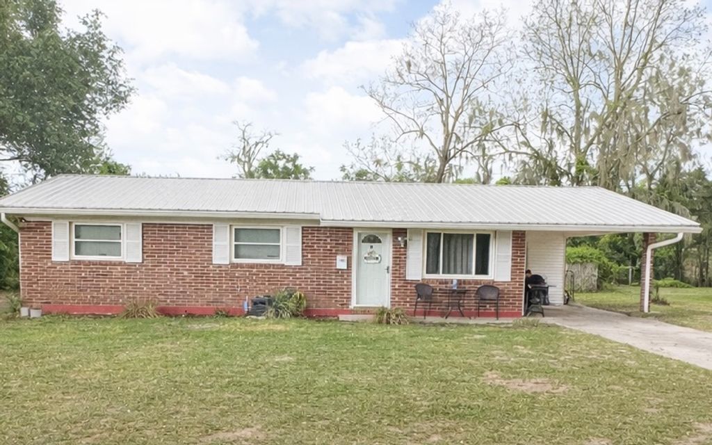 Photo of 670 SE Defender Dr, Lake City, FL 32025 (MLS # 130921)
