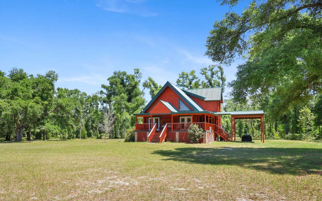 Photo of 306 NE Castagna Lane, Mayo, FL 32066 (MLS # 131109)
