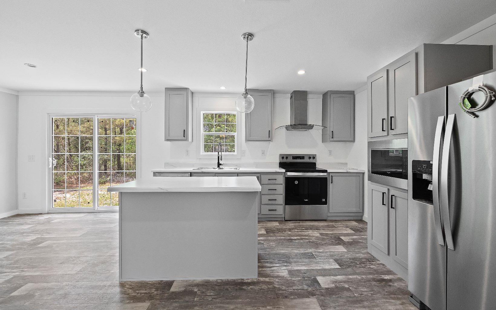 Photo 1 of 28 — 458 NW IVY GLN, Lake City, FL 32055