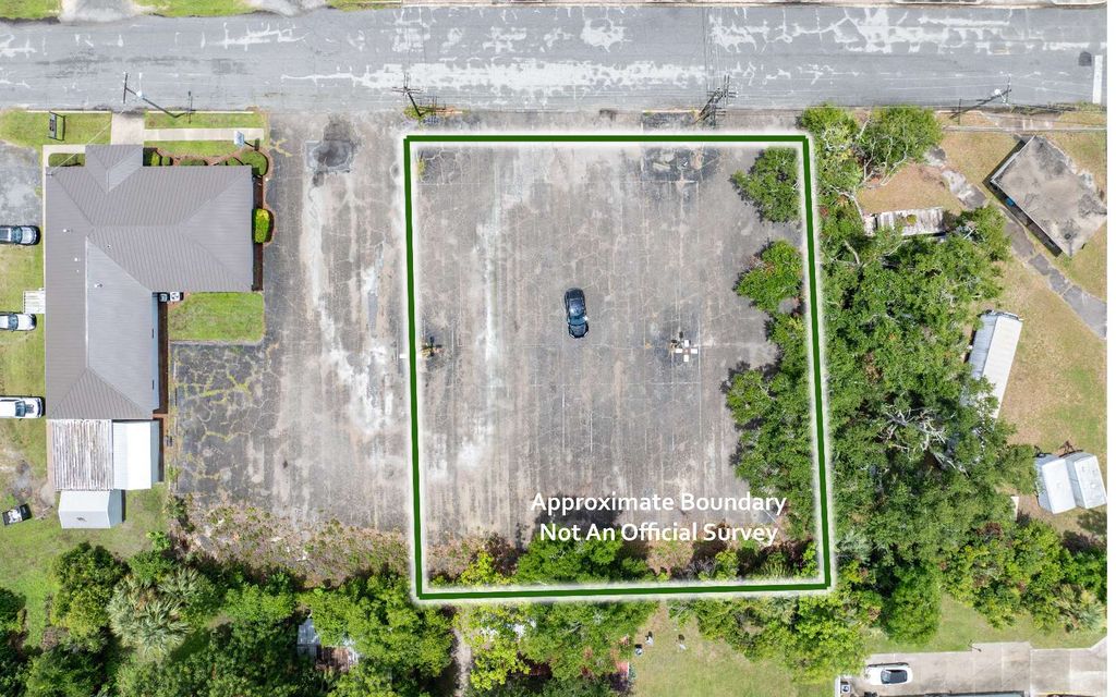 Photo of TBD SE Dowling Avenue, Live Oak, FL 32064 (MLS # 129841)