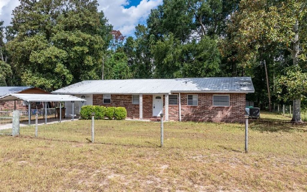 Photo of 1439 NW Avery Glen, Lake City, FL 32055 (MLS # 128673)
