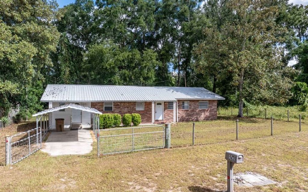 Photo of 1439 NW Avery Glen, Lake City, FL 32055 (MLS # 128673)