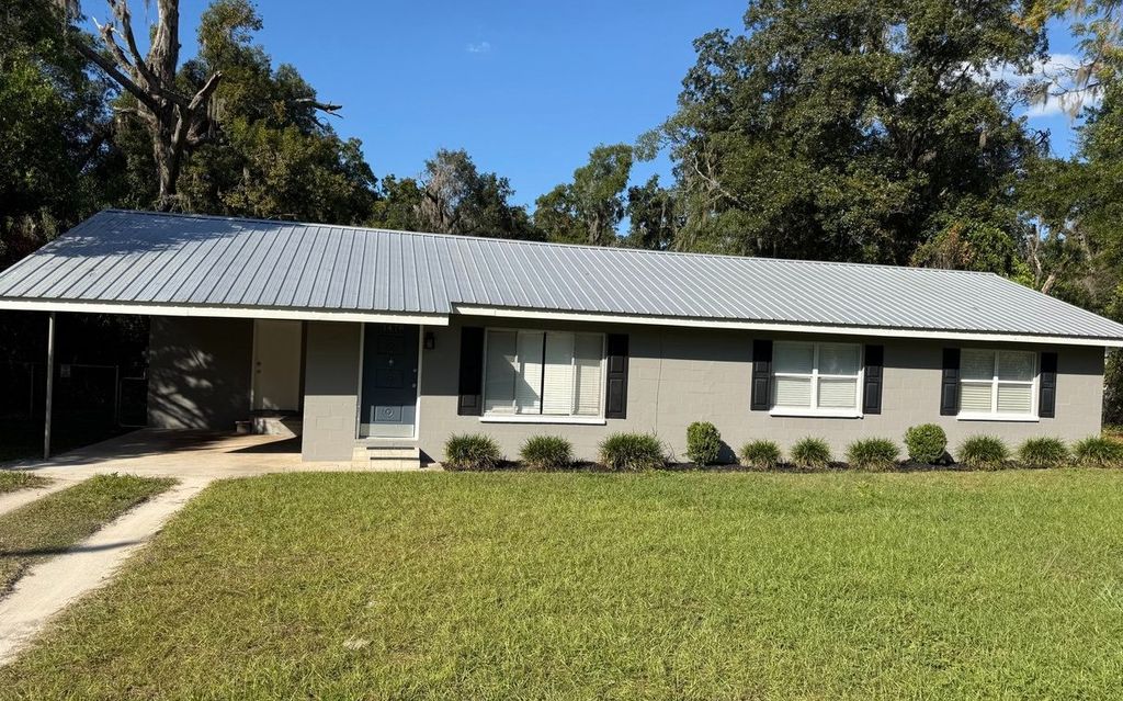 Photo of 1479 SW Lanvale, Lake City, FL 32025 (MLS # 111396)