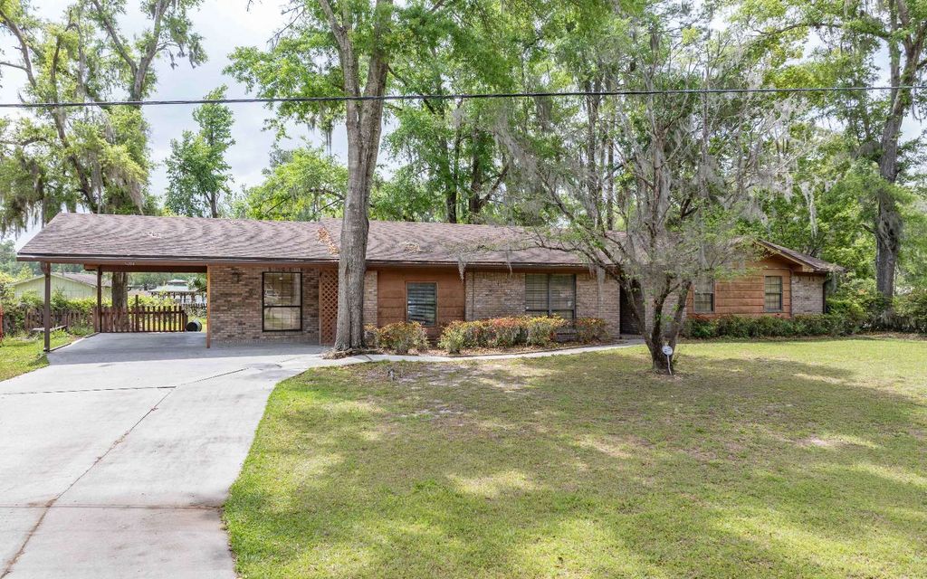 Photo of 304 SE Anastasia St, Lake City, FL 32025 (MLS # 130970)