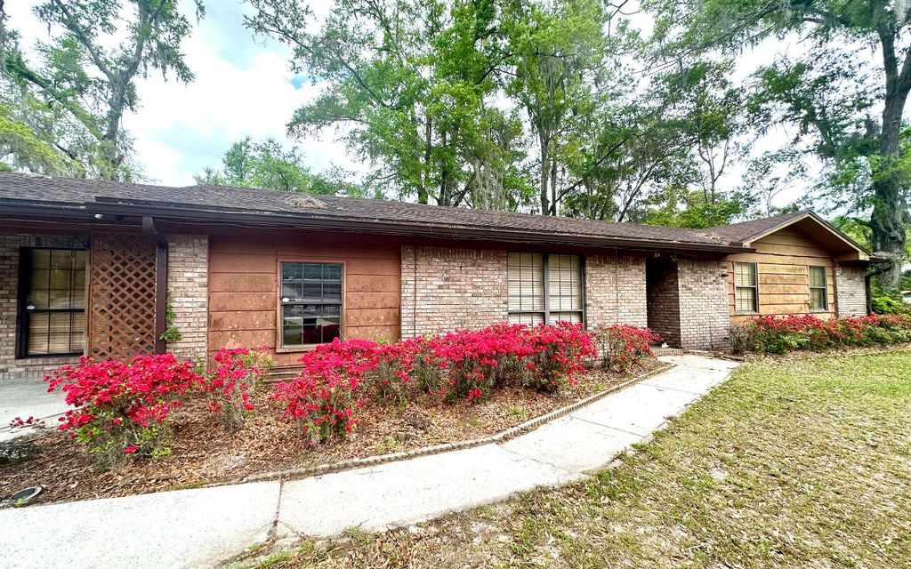 Photo of 304 SE Anastasia St, Lake City, FL 32025 (MLS # 130970)