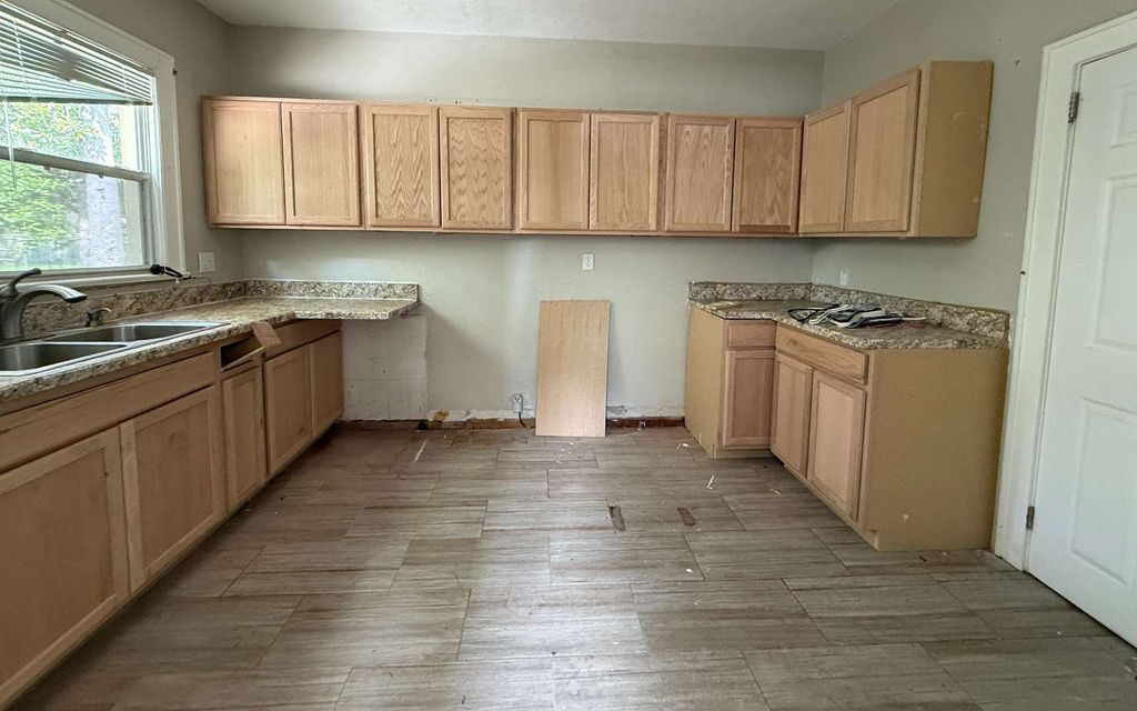 Photo of 316 NW Duval St, Live Oak, FL 32064 (MLS # 127429)