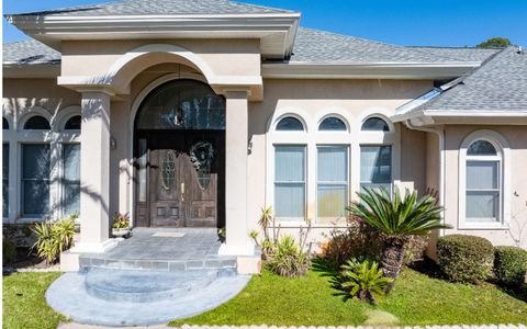 Photo of 421 NW Scenic Lake Dr, Lake City, FL 32055 (MLS # 129721)