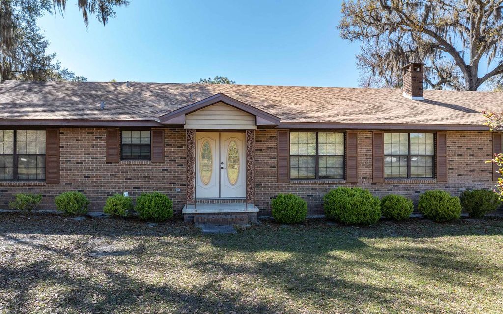 Photo of 106 SW Mollie Terrace, Lake City, FL 32024 (MLS # 130677)