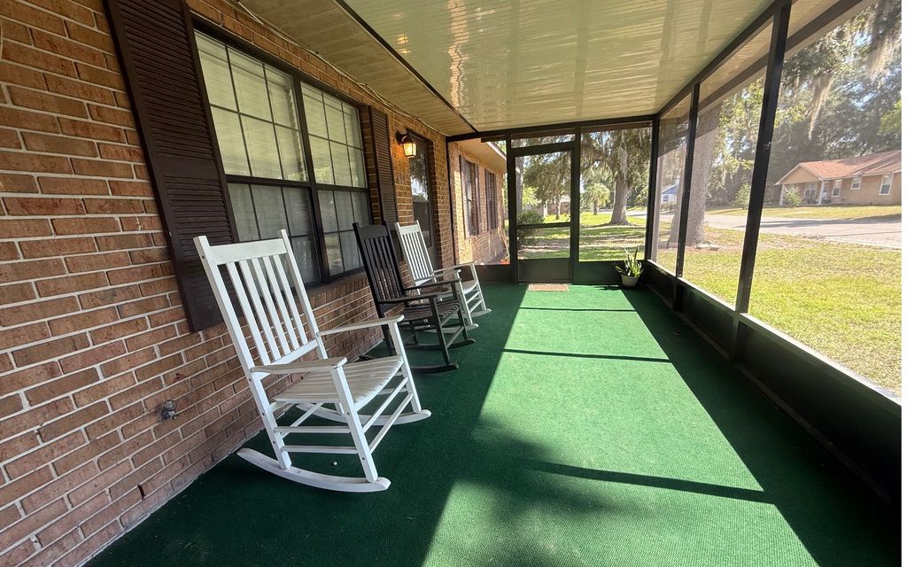 Photo of 690 NW Alabama Terrace, Lake City, FL 32025 (MLS # 127901)