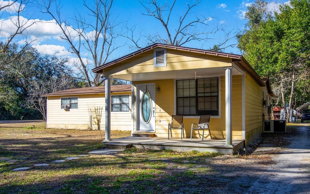 Photo of 1091 NE County Road 354, Mayo, FL 32066 (MLS # 130143)