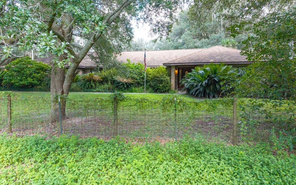 Photo of 10089 SE County Road 245, Lake City, FL 32025 (MLS # 133081)