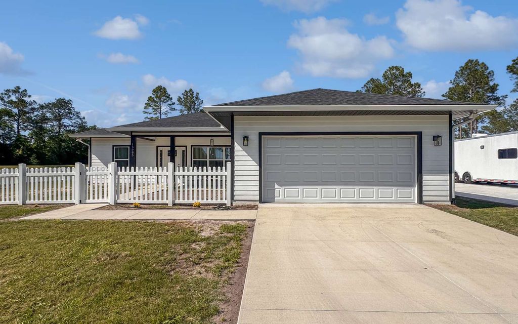 Photo of 15985 SE 72nd Lane, Lake Butler, FL 32054 (MLS # 126931)