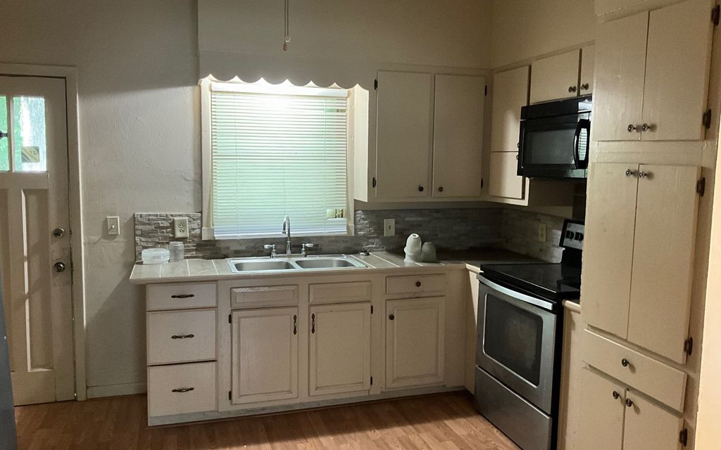 Photo of 492 SE Lomond Avenue, Lake City, FL 32055 (MLS # 126704)