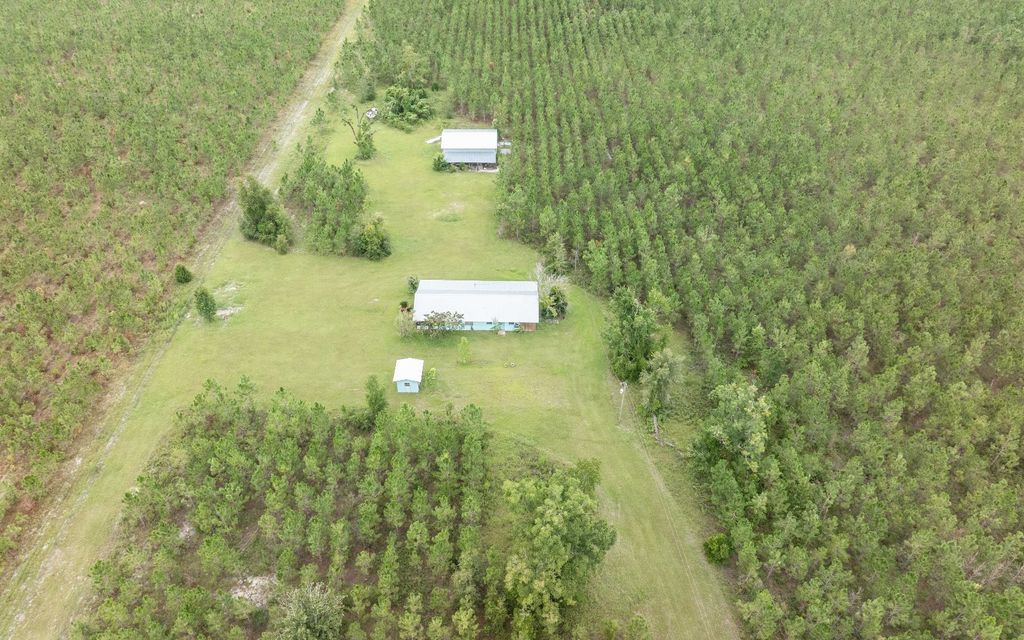 Photo of 21926 128th St, Live Oak, FL 32060 (MLS # 126797)
