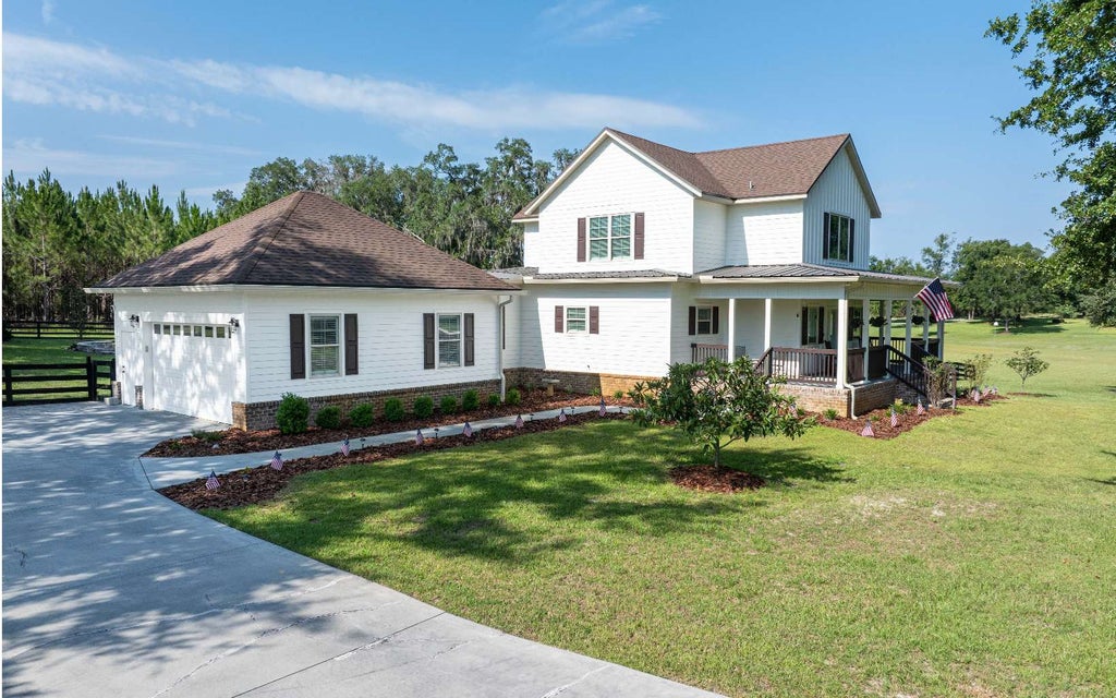 Photo of 394 SW Pinehurst Dr, Lake City, FL 32024 (MLS # 132103)