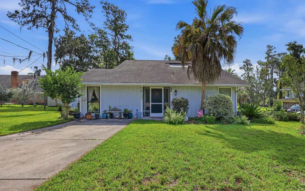Photo of 1243 SW Bardin Way, Lake City, FL 32025 (MLS # 131995)