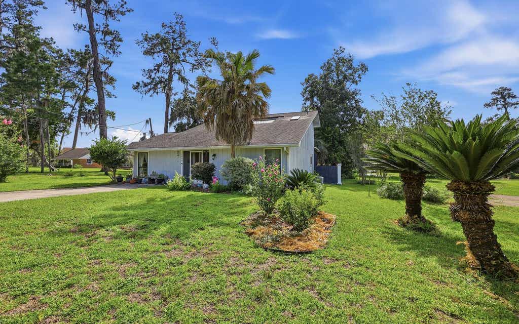 Photo of 1243 SW Bardin Way, Lake City, FL 32025 (MLS # 131995)