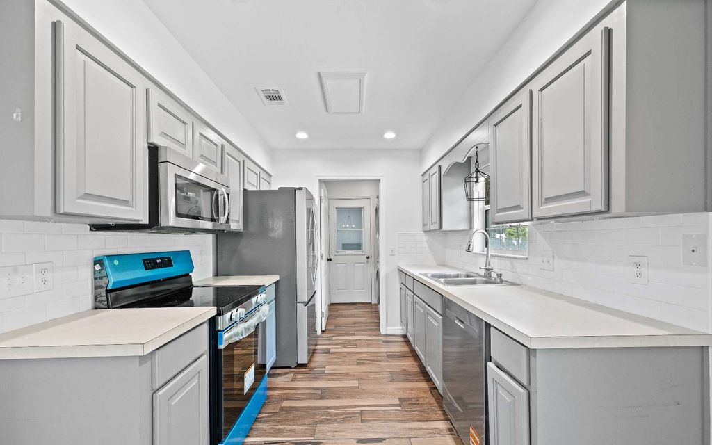 Photo of 281 SW Wise Drive, Lake City, FL 32024 (MLS # 131537)