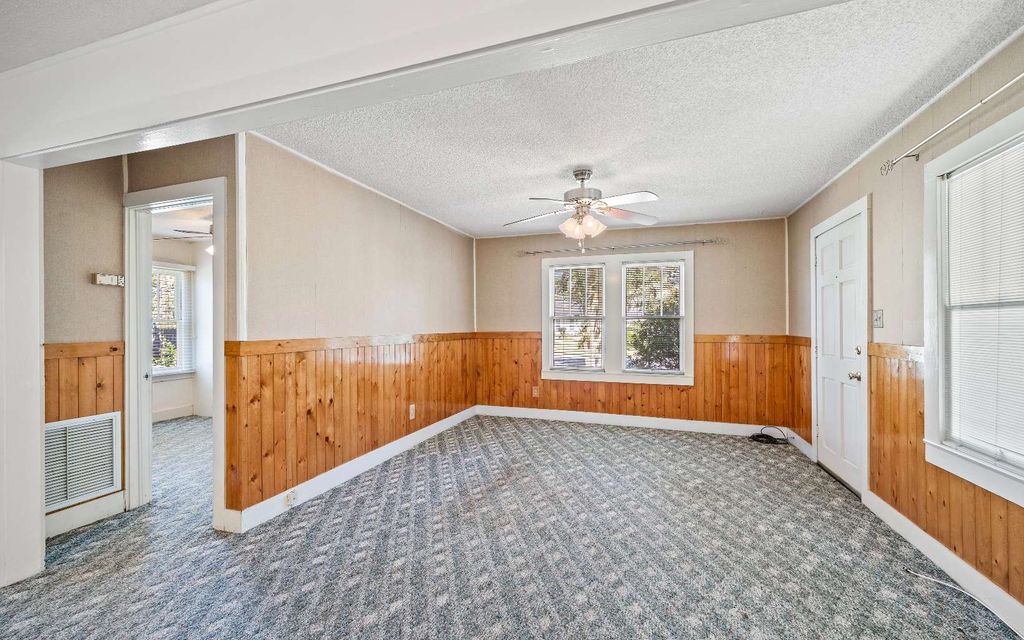 Photo of 505 Suwannee Avenue, Live Oak, FL 32064 (MLS # 128325)