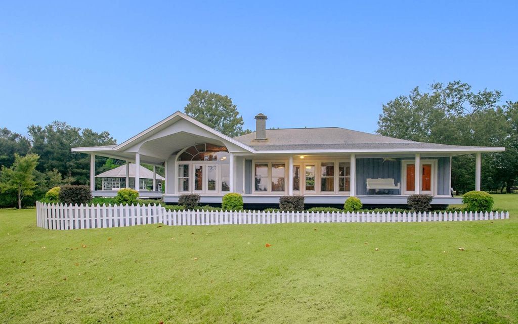 Photo of 255 NW Serene Court, Lake City, FL 32055 (MLS # 128843)