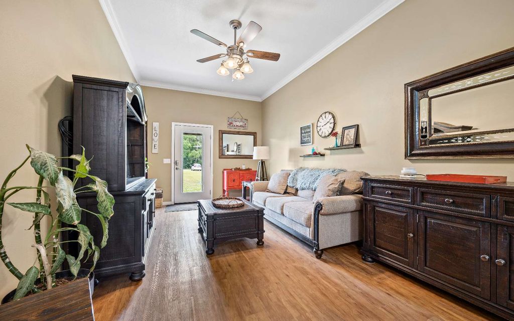 Photo of 134 SW Deanna Terrace, Lake City, FL 32025 (MLS # 127310)