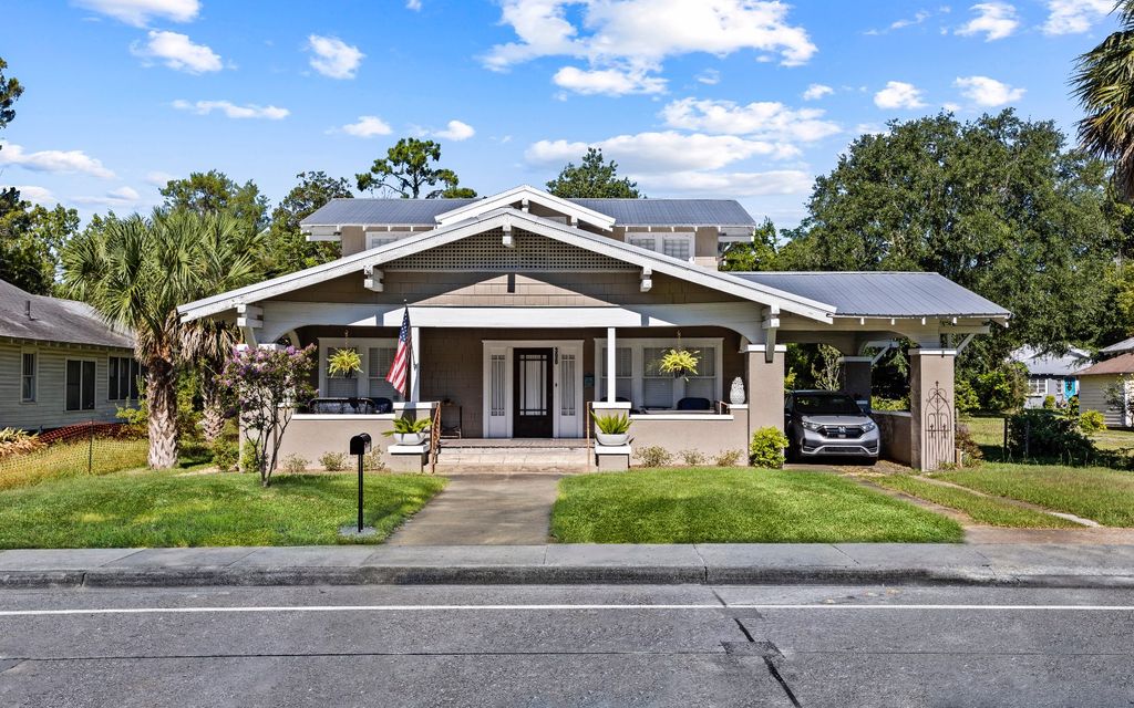 Photo of 398 S Marion Avenue, Lake City, FL 32055 (MLS # 127894)