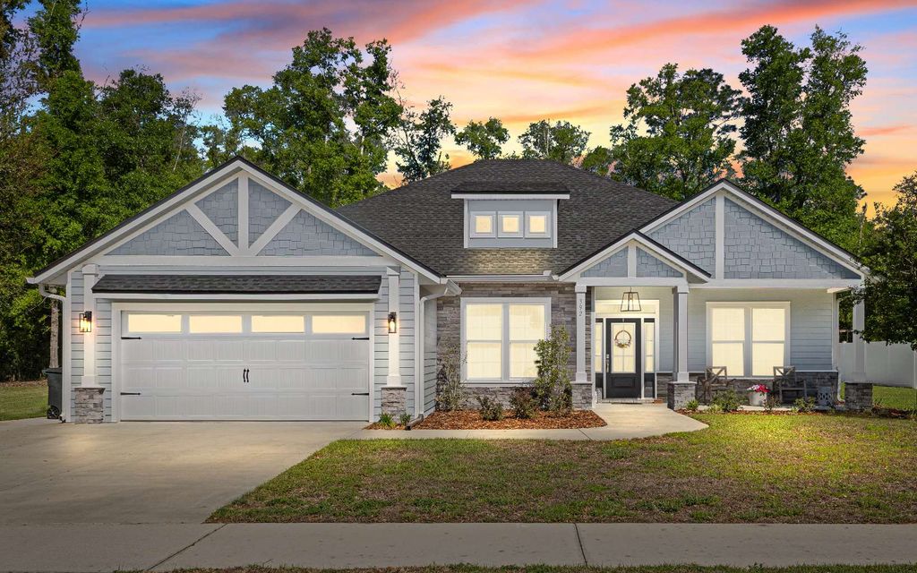 Photo of 392 SW Bellflower Dr, Lake City, FL 32024 (MLS # 130919)