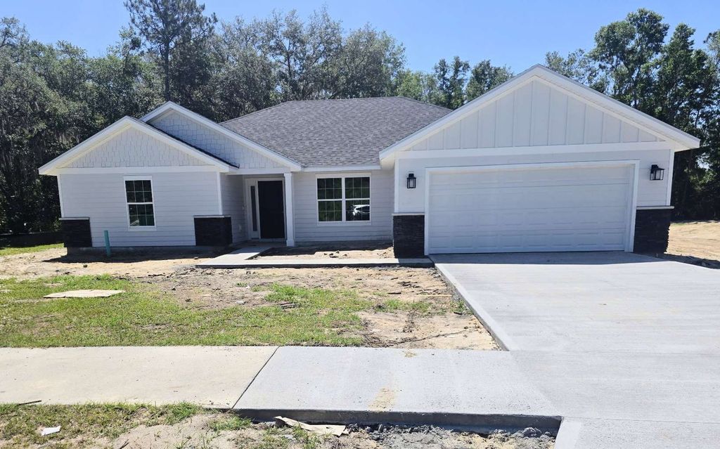 Photo of 569 SW Bellflower Dr, Lake City, FL 32024 (MLS # 130248)