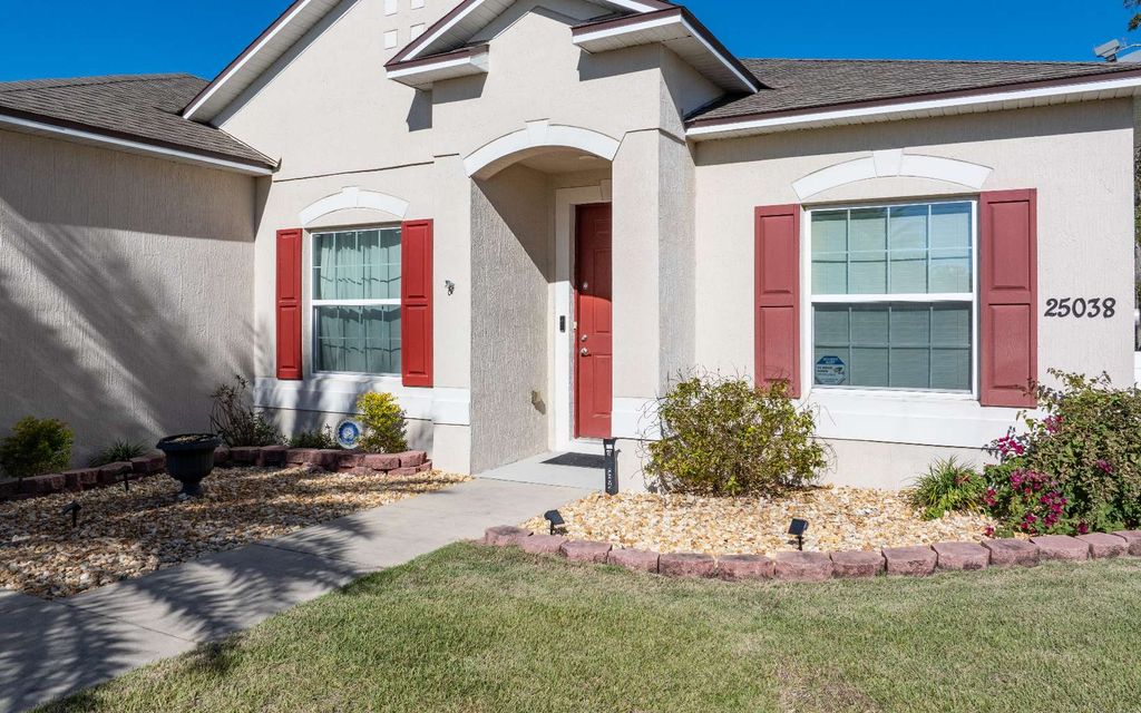 Photo of 25038 NW 9th Lane, Newberry, FL 32669 (MLS # 125474)