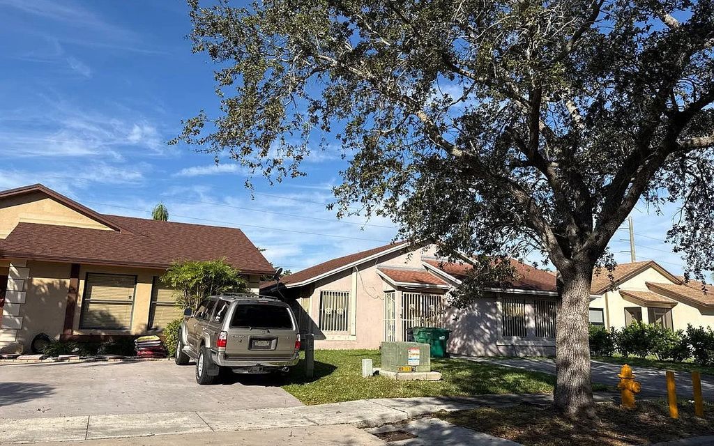 Photo of 30170 SW 161st Ct, Other, FL 33033 (MLS # 129600)