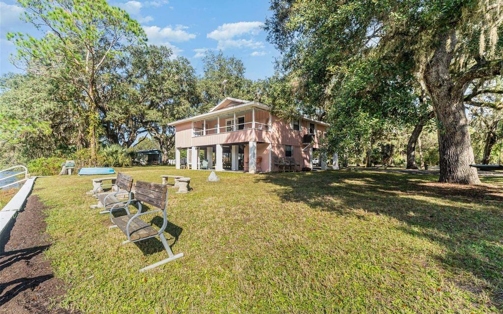 Photo of 176 SE 989th Street, Old Town, FL 32680 (MLS # 131472)