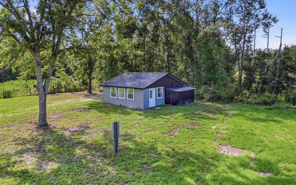 Photo of 8958 180th Street, McAlpin, FL 32062 (MLS # 132949)